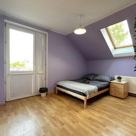 Purple Room - Charming Place, 15 Minutes To Gdansk Old Town & 5 Minutes To Seaside מראה חיצוני תמונה